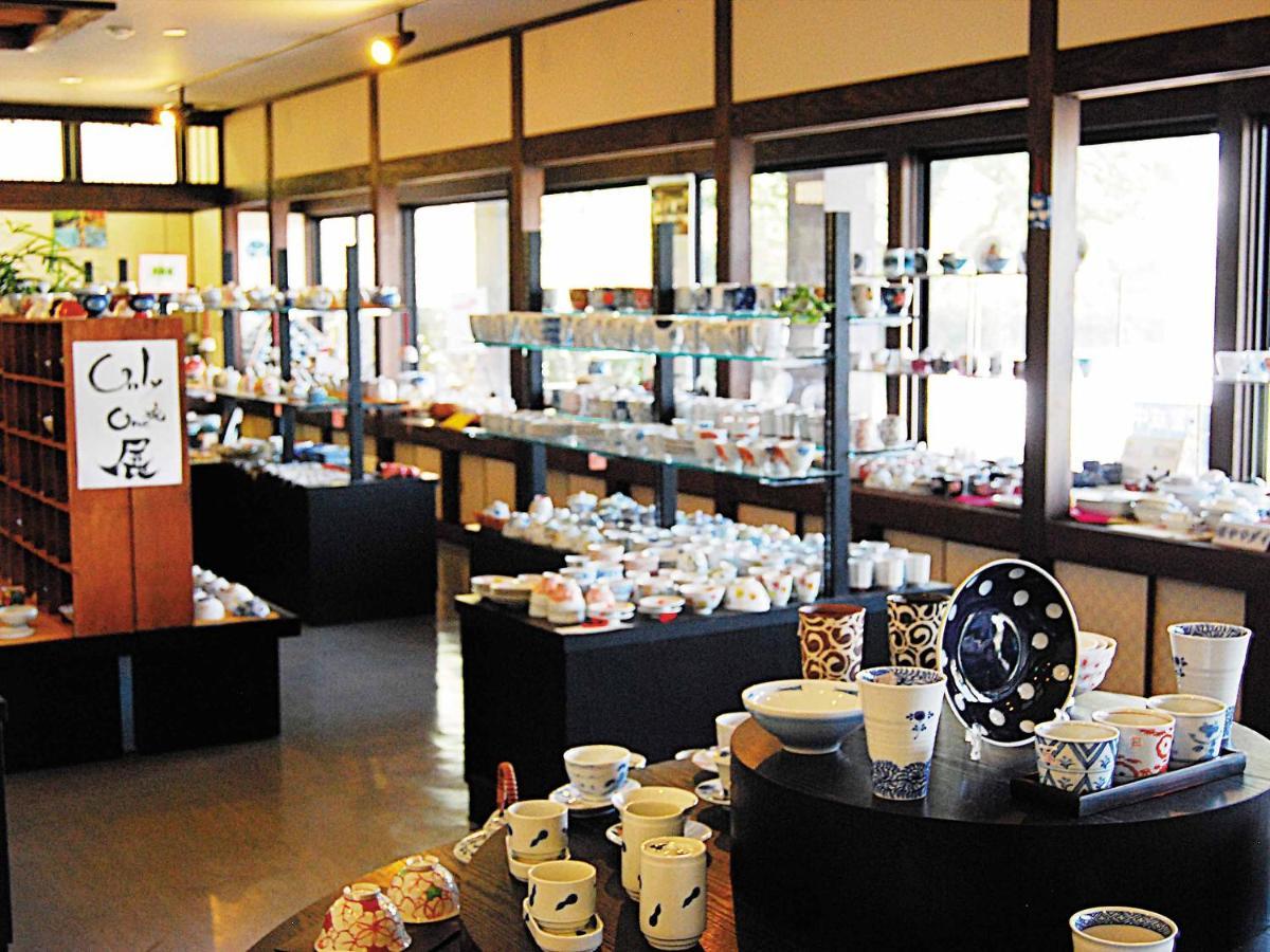 Ooedo Onsen Monogatari Ureshinokan المظهر الخارجي الصورة