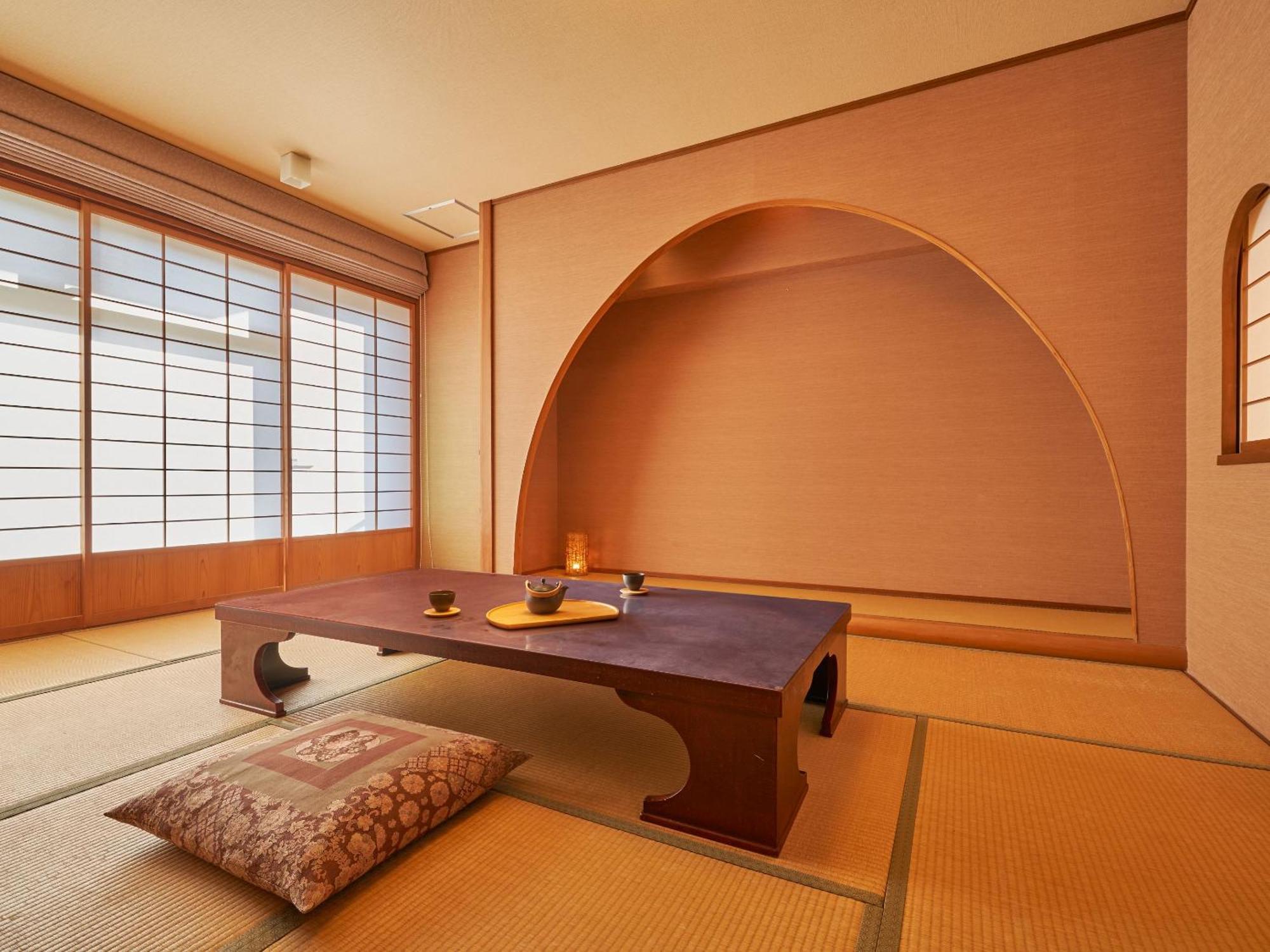 Ooedo Onsen Monogatari Ureshinokan المظهر الخارجي الصورة