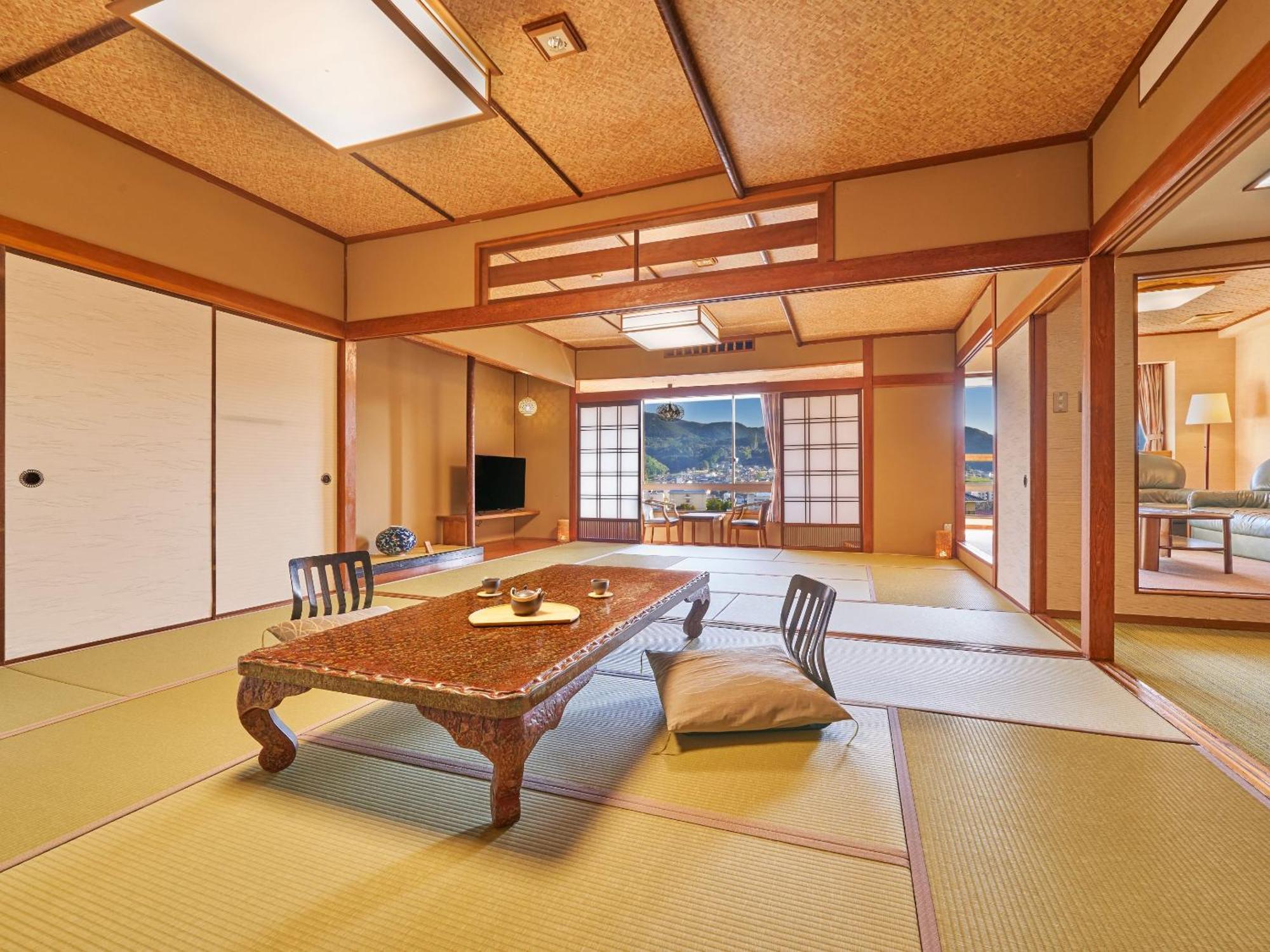 Ooedo Onsen Monogatari Ureshinokan الغرفة الصورة